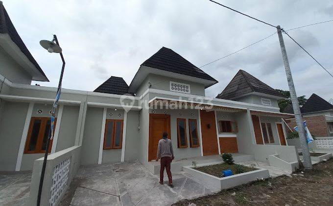 Rumah Murah Design Unik Di Perumahan Area Prambanan 1