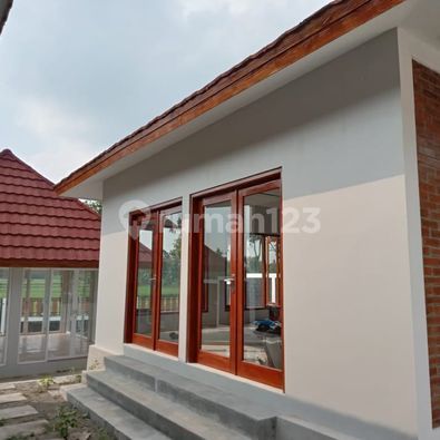 Limasan Jawa View Candi Prambanan SHM Tanah Luas! 2