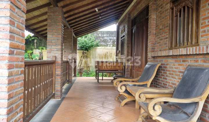 Rumah Mewah Kuno 2 Lantai di Pakem Sleman 2