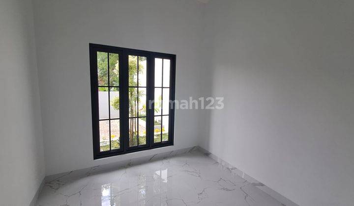 Rumah 2 Lantai Baru Semi Furnished SHM di Godean Sleman, Sleman 9