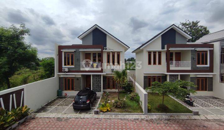 Rumah 2 Lantai Baru Unfurnished SHM di Purwomartani, Yogyakarta 1
