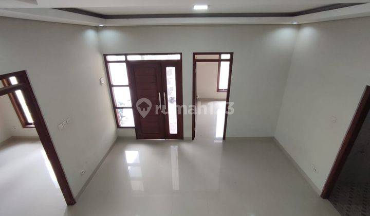 Rumah 2 Lantai Baru Unfurnished SHM di Purwomartani, Yogyakarta 9