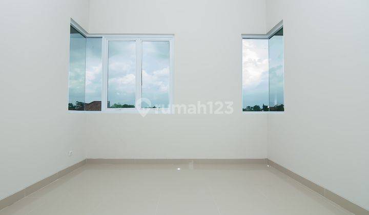Rumah 2 Lantai Baru Unfurnished SHM di Purwomartani, Yogyakarta 5