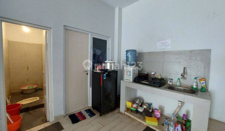 Rumah 2 Lantai Baru Furnished SHM di Depok, Yogyakarta 3