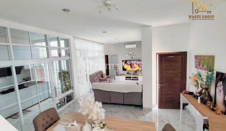 Rumah Mewah 2 Lantai Di Dalam Ringroad 2M Semi Furnish 1