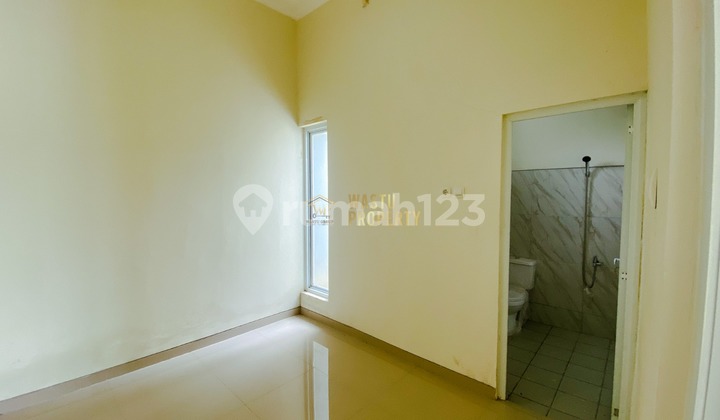 2-Storey House, Strategic Location, Maguwoharjo Area, Large Land 2