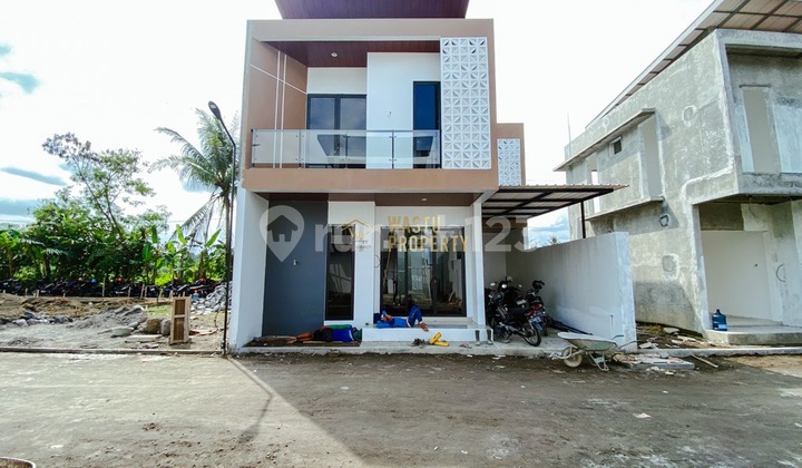 Rumah 2 Lantai di Ngaglik Sleman Fasilitas Lengkap Rumah 2 Lantai di Ngaglik Sleman Fasilitas Lengkap