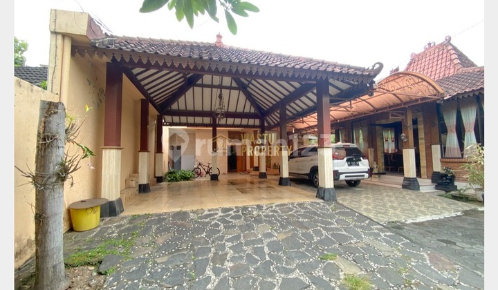 RUMAH BESAR HARGA DI BAWAH PASARAN DI PLERET, DEKAT SSA BANTUL