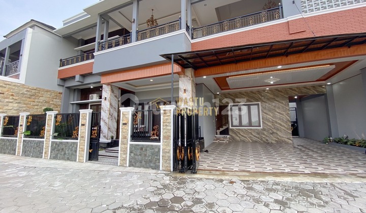 Premium 2-Story Luxury House in Maguwoharjo Sleman 2