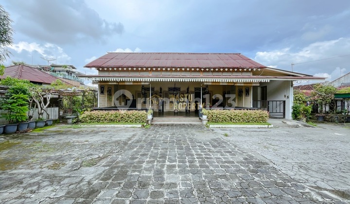 Antique Old House in Yogyakarta Palace Area, Price Negotiable!