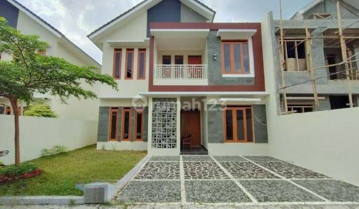  Rumah Besar Minimalis Modern Termurah Di Timur Maguwoharjo 1