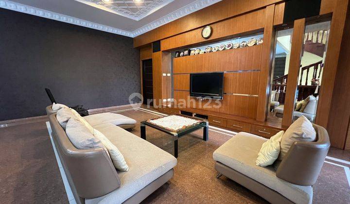 Rumah HOOK Semi Furnished di Komplek Cemara Asri 14