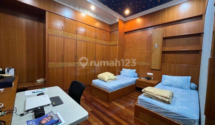 Rumah HOOK Semi Furnished di Komplek Cemara Asri 21