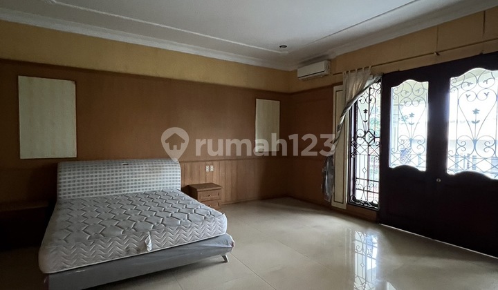Disewakan Rumah Komplek di kawasan Polonia 9