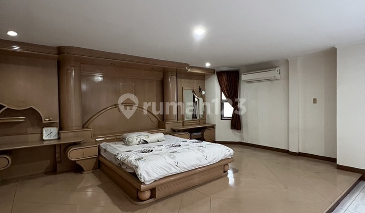 Disewa Rumah dalam Komplek di Kawasan Polonia 4