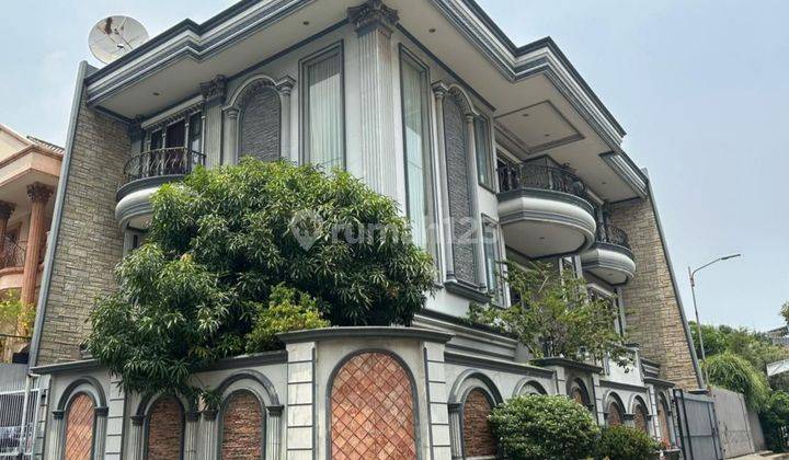 Rumah Mewah Sunter 3 Lantai, Siap Huni 1