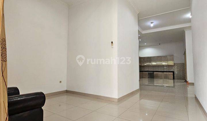 Rumah Sumarecon Kelapa Gading 200m² Jalan Lebar 1