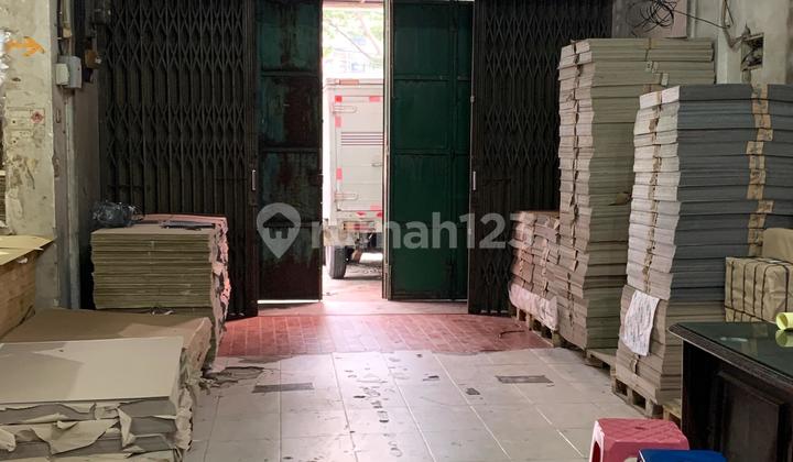 Disewa Ruko 3 Lantai Bungur Besar