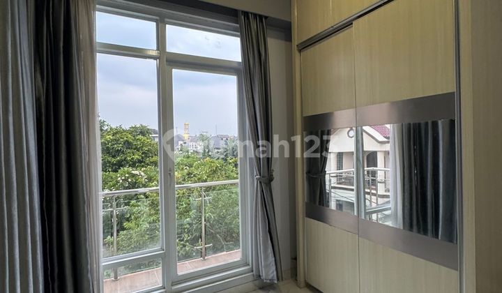 3-Storey House in Kelapa Gading 195M 2