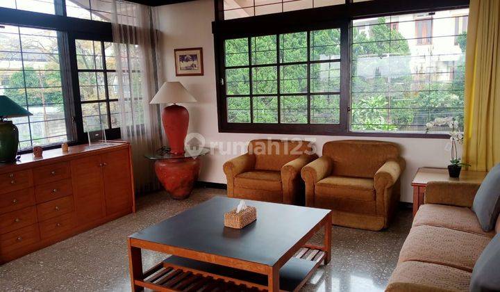 Rumah Asri Terawat di Komplek Cipaku Indah Bandung 1