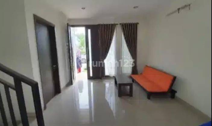 Rumah Asri Semi Furnished di Summarecon Bandung 2