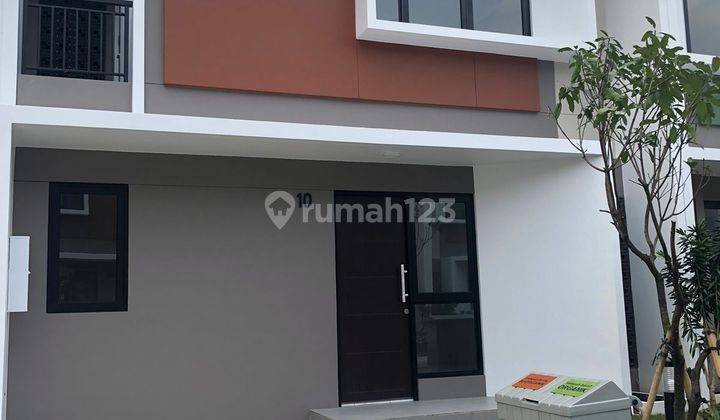 Rumah Siap hun Summarecon Cluster Dayana 1