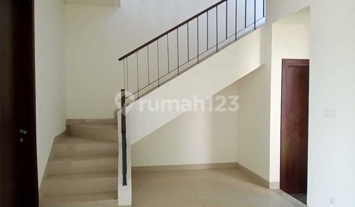 Rumah Asri 2 Lantai di Podomoro Park, Bandung Rumah Asri 2 Lantai di Podomoro Park, Bandung