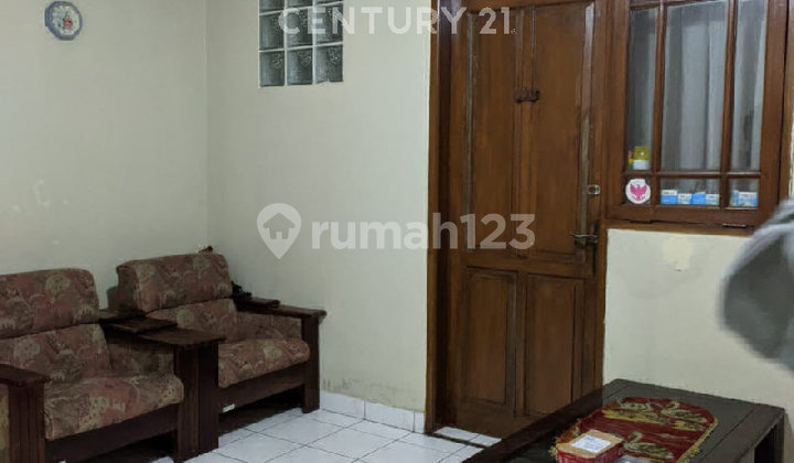 Active Boarding House in Ciumbuleuit Near Unpar Campus Bandung 2