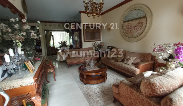 Rumah Mewah Full Furnished di Bandung Utara