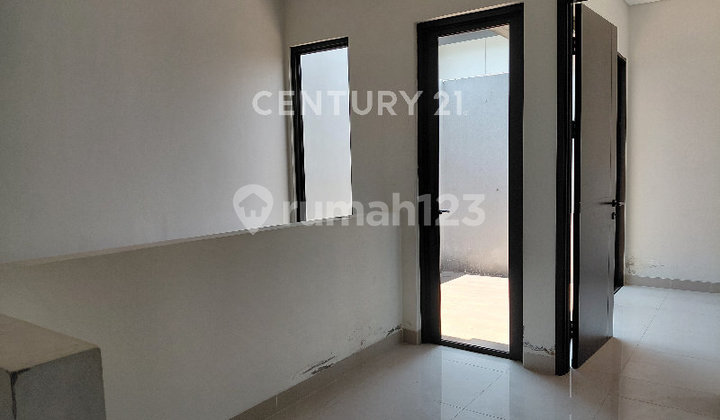 Affordable 2-Story House in Flora Cluster, Summarecon Bandung