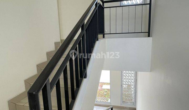 Rumah Bagus 2 Lantai di Summarecon Amanda Bandung 2