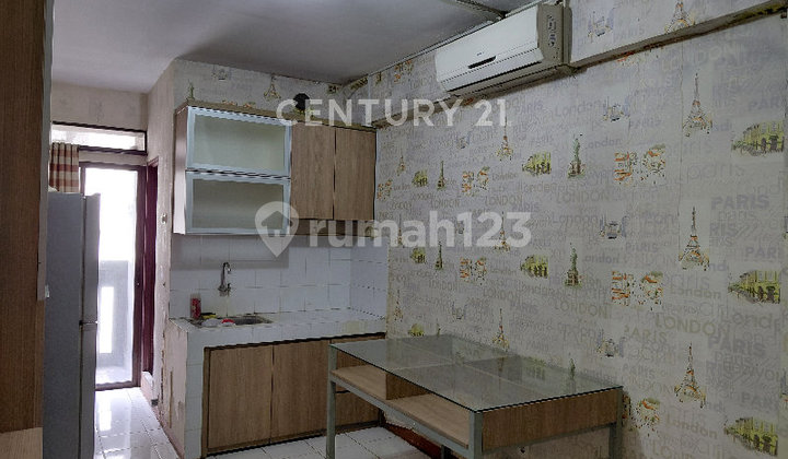 Gateway Cicadas 2 BR Furnished Bandung City