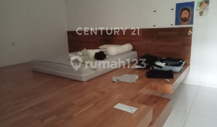 Rumah Mewah Full Jati Solid Di Kota Baru Parahyangan 2