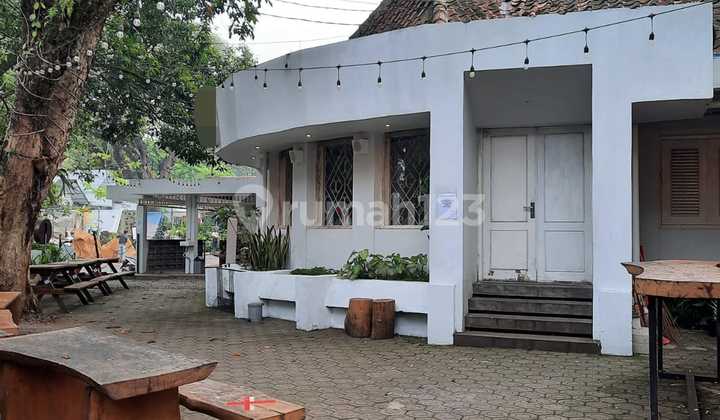 Rumah dan Tempat Usaha di Mainroad, Sayap Riau Bandung 2
