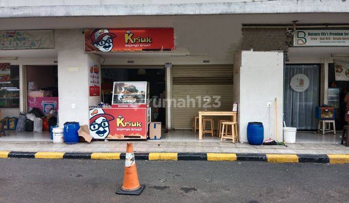 Dijual Kios/Ruang Usaha di Apartemen Bassura 1