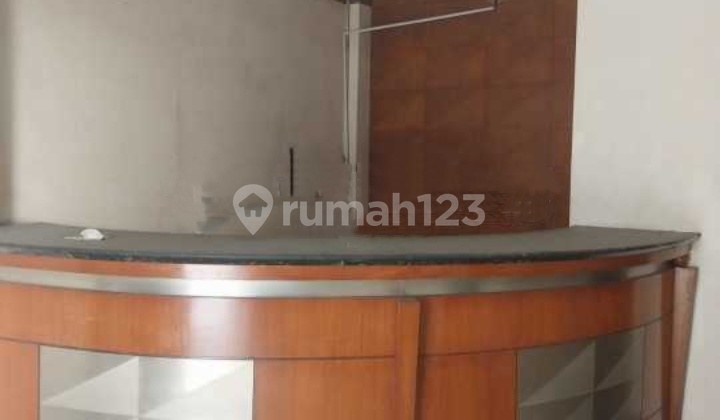 For Rent 4-Storey Shop House in Strategic Location, Rawamangun 2