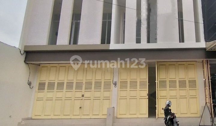 Disewa Ruko Baru Lokasi Strategis Daerah Duren Sawit Jakarta Timur Disewa Ruko Baru Lokasi Strategis Daerah Duren Sawit Jakarta Timur