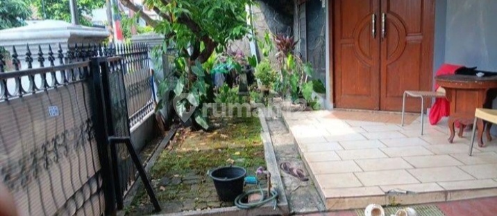 Dijual Rumah Asri Lokasi Strategis di Pondok Kelapa 2