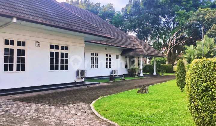 Rumah Mewah dan Luas Lokasi Pinggir Jalan Cik Ditiro
