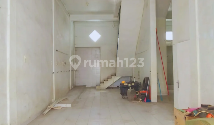 Dijual/Disewakan Ruko Gandeng di Jalan Danau Singkarak Dijual/Disewakan Ruko Gandeng di Jalan Danau Singkarak