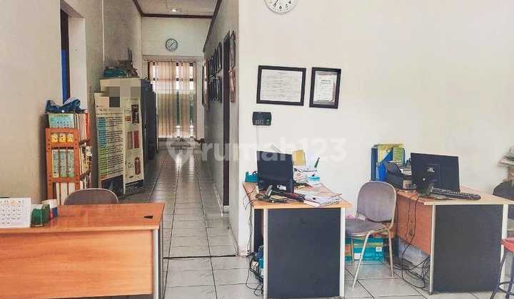 Rumah Pinggir Jalan Kawasan Crazy Rich Lokasi Jalan Cut Nyek Dien 2