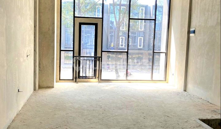 Vacant business shop house in Citraland Gamacity. 2