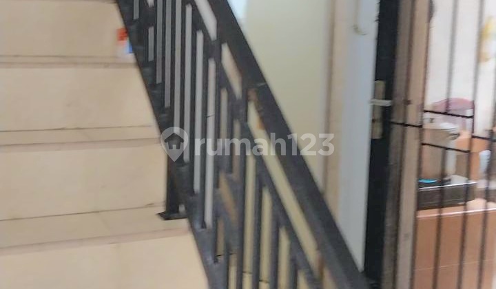 Rumah Dalam Komplek Medan Johor Jalan Luku I 2