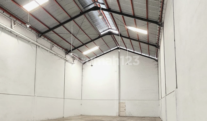 Gudang Bagus dan Terawat di Warehouse 2 Gudang Bagus dan Terawat di Warehouse 2