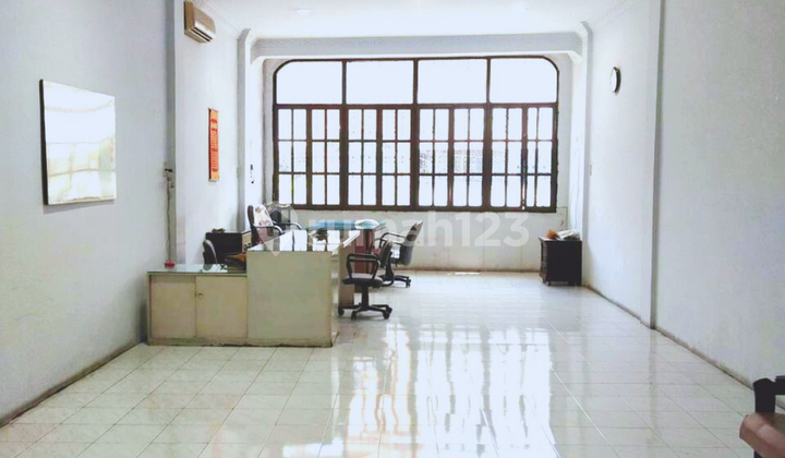 Sewa ruko bisnis harga murah di pinggir jalan sutrisno Sewa ruko bisnis harga murah di pinggir jalan sutrisno