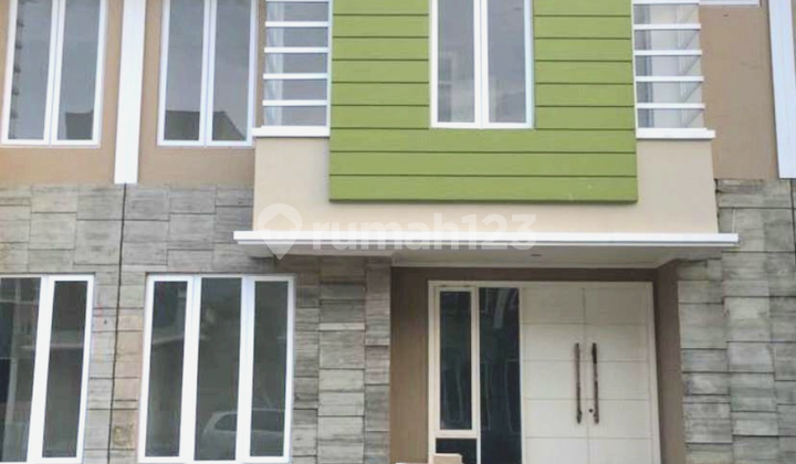 Nice and well-maintained villa in Citraland Gamacity, Maldives cluster. Nice and well-maintained villa in Citraland Gamacity, Maldives cluster.