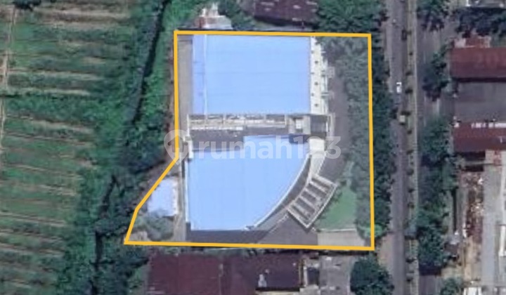 Building plus warehouse location on the roadside, Medan Helvetia dormitory area. Building plus warehouse location on the roadside, Medan Helvetia dormitory area.