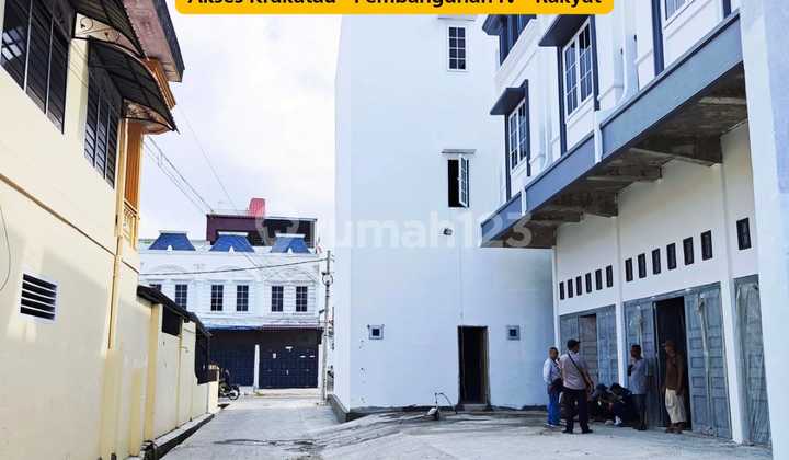 Rumah Townhouse Harga Murah di Jalan Mapilindo-Krakatau 2