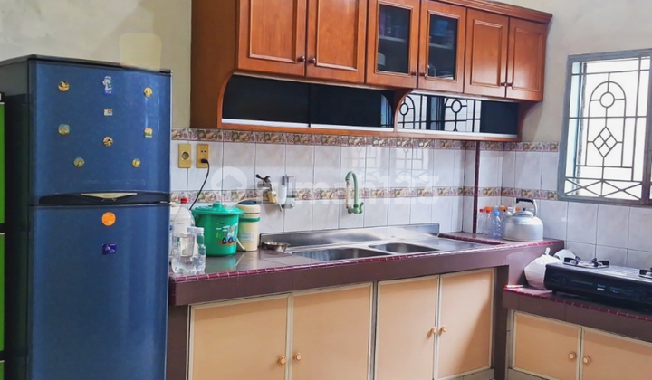 Ruko 3,5 Tgkt di Jalan Belitung Medan Timur