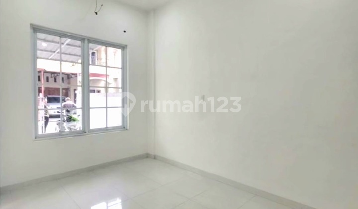 Rumah Bagus Harga Terjangkau di Komplek Graha Kasuari 2